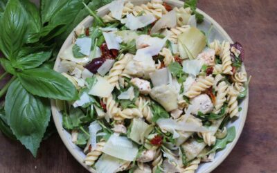 Mediterranean pasta salad with sun dried tomatoes