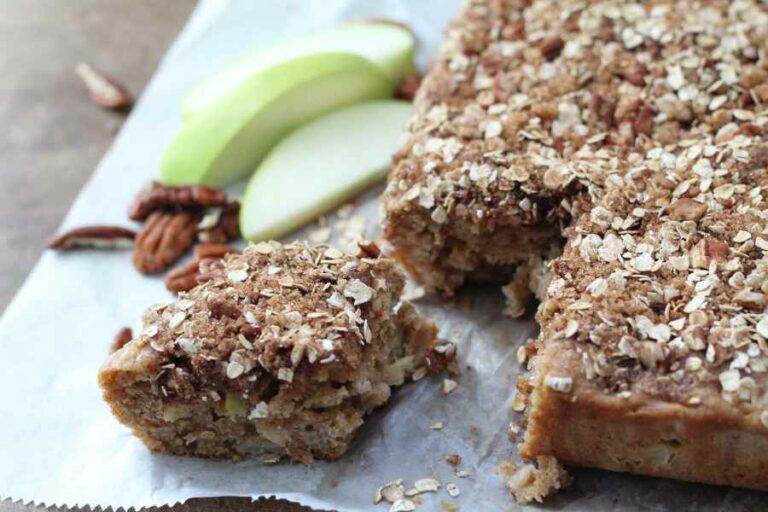 Healthy Apple Cinnamon Coffee Cake